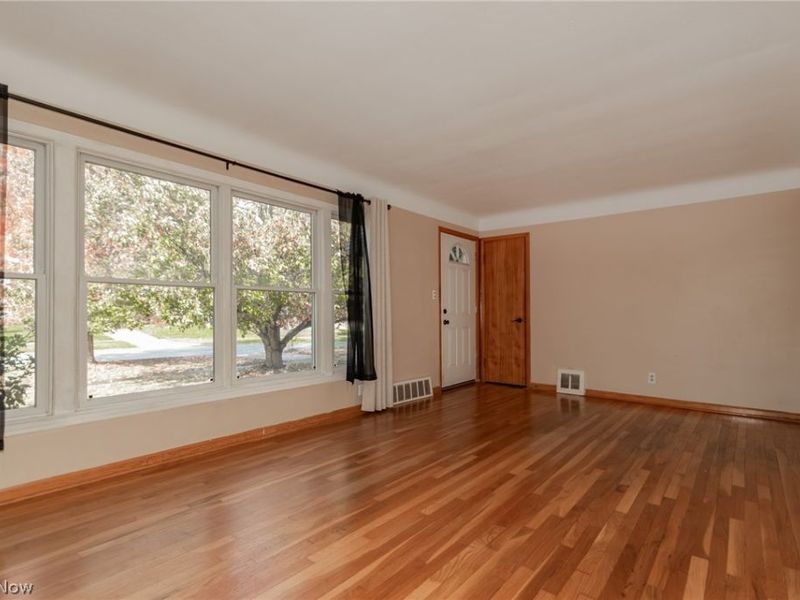 1111 E Miner Road , Mayfield Heights, OH 44124 Photo 2