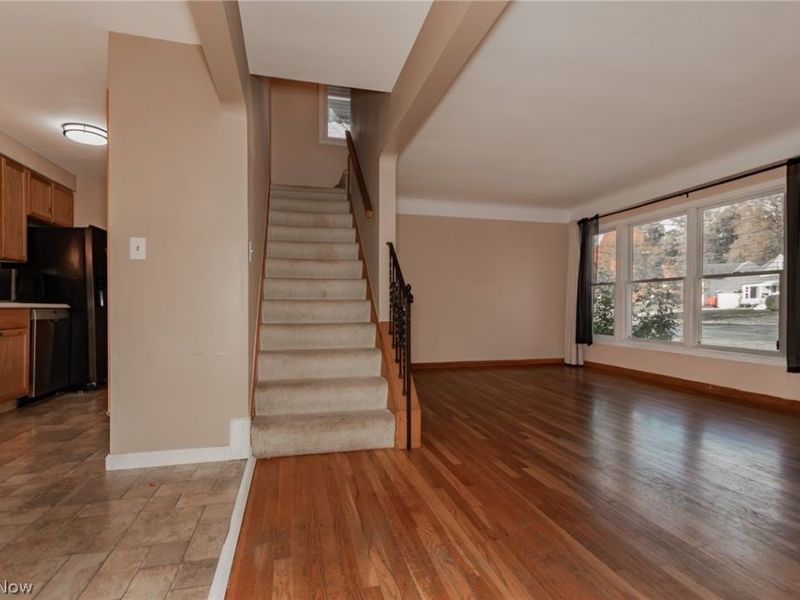 1111 E Miner Road , Mayfield Heights, OH 44124 Photo 5