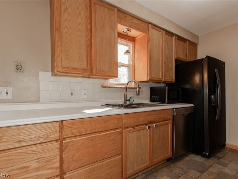 1111 E Miner Road , Mayfield Heights, OH 44124 Photo 7