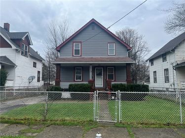10914 Oliver Road , Cleveland, OH 44111