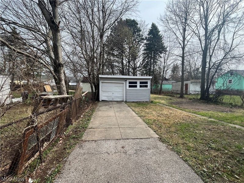 10914 Oliver Road, Cleveland, OH 44111 Photo 42