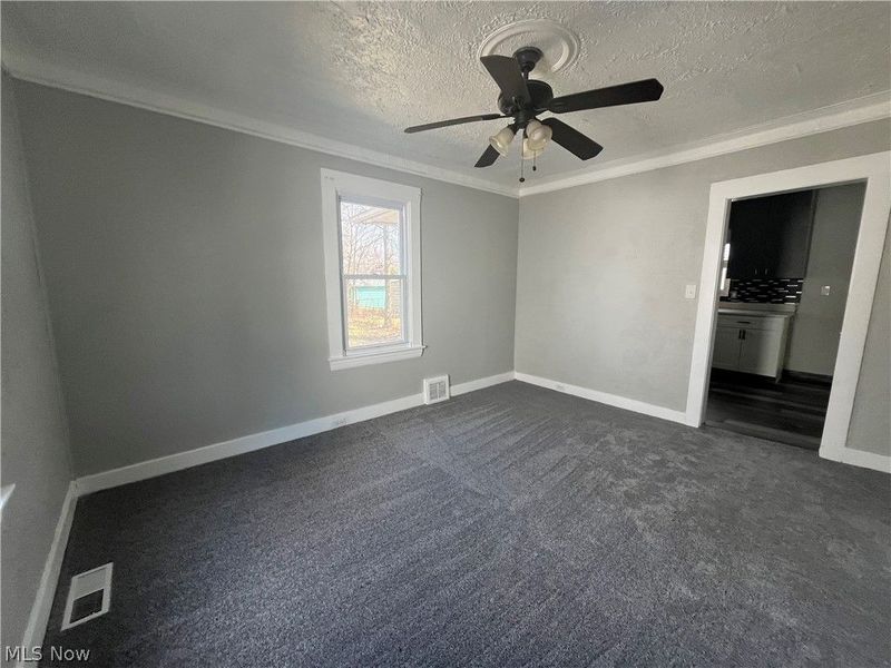 10914 Oliver Road, Cleveland, OH 44111 Photo 8