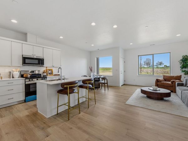 4521 Road 114, Pasco, WA 99301