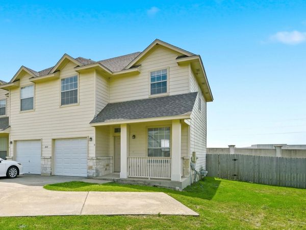 2849 SOUTHAMPTON WAY , Unit B, Round Rock, TX 78664