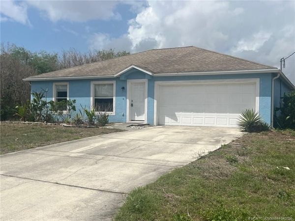 721 SW Mccullough Avenue, Port St Lucie, FL 34953