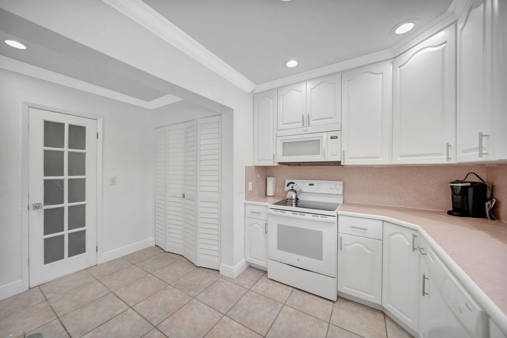 2724 NE 14th Street, Unit 6, Fort Lauderdale, FL 33304 Photo