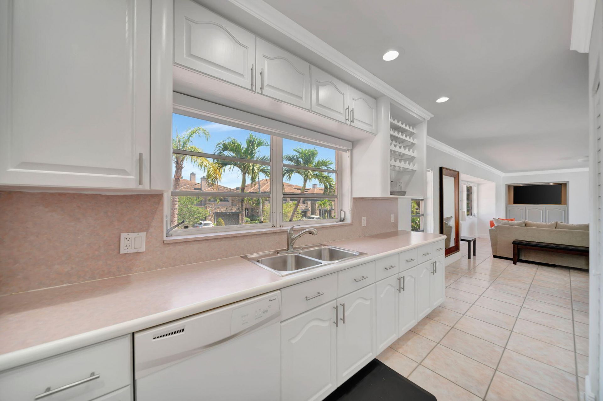 2724 NE 14th Street, Unit 6, Fort Lauderdale, FL 33304 Photo