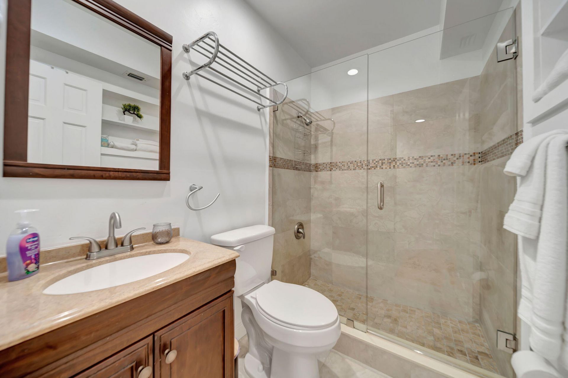 2724 NE 14th Street, Unit 6, Fort Lauderdale, FL 33304 Photo