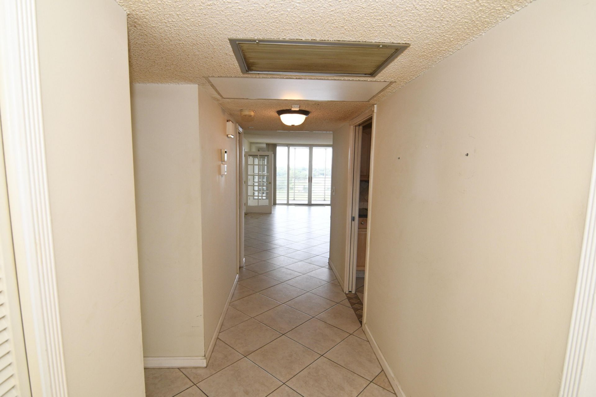 3095 N Course Drive, Unit 712, Pompano Beach, FL 33069 Photo