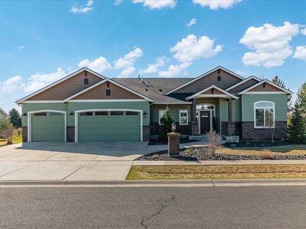 1442 E 12th St, Deer Park, WA 99006