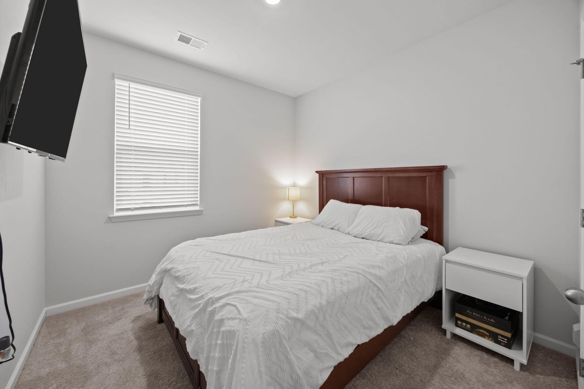 300 Feldspar Lane Photo 12