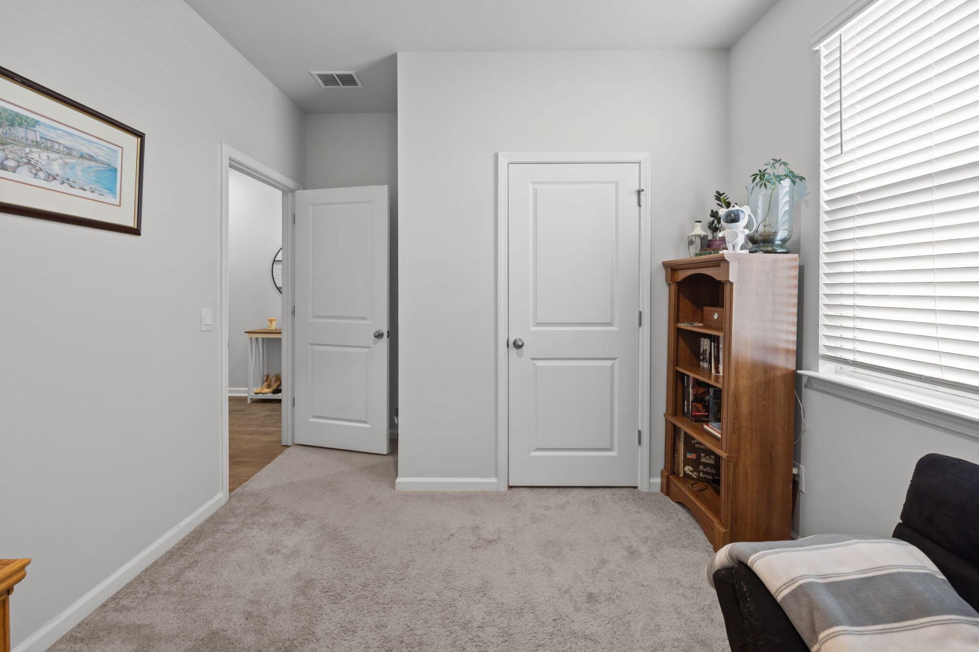 300 Feldspar Lane Photo 12