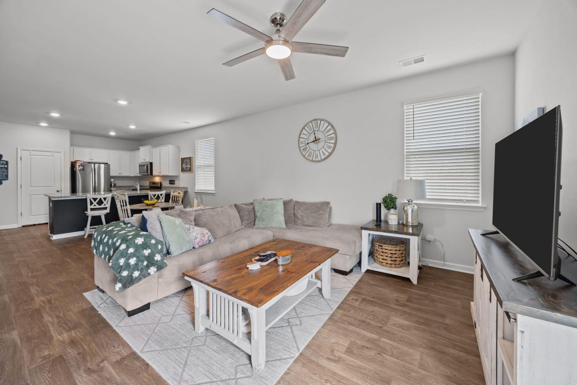 300 Feldspar Lane Photo 26