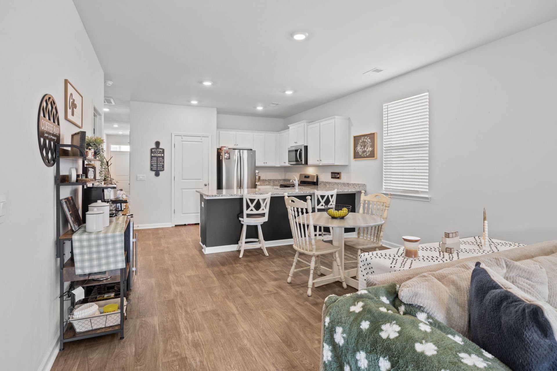 300 Feldspar Lane Photo 28