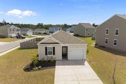 300 Feldspar Lane photo 4