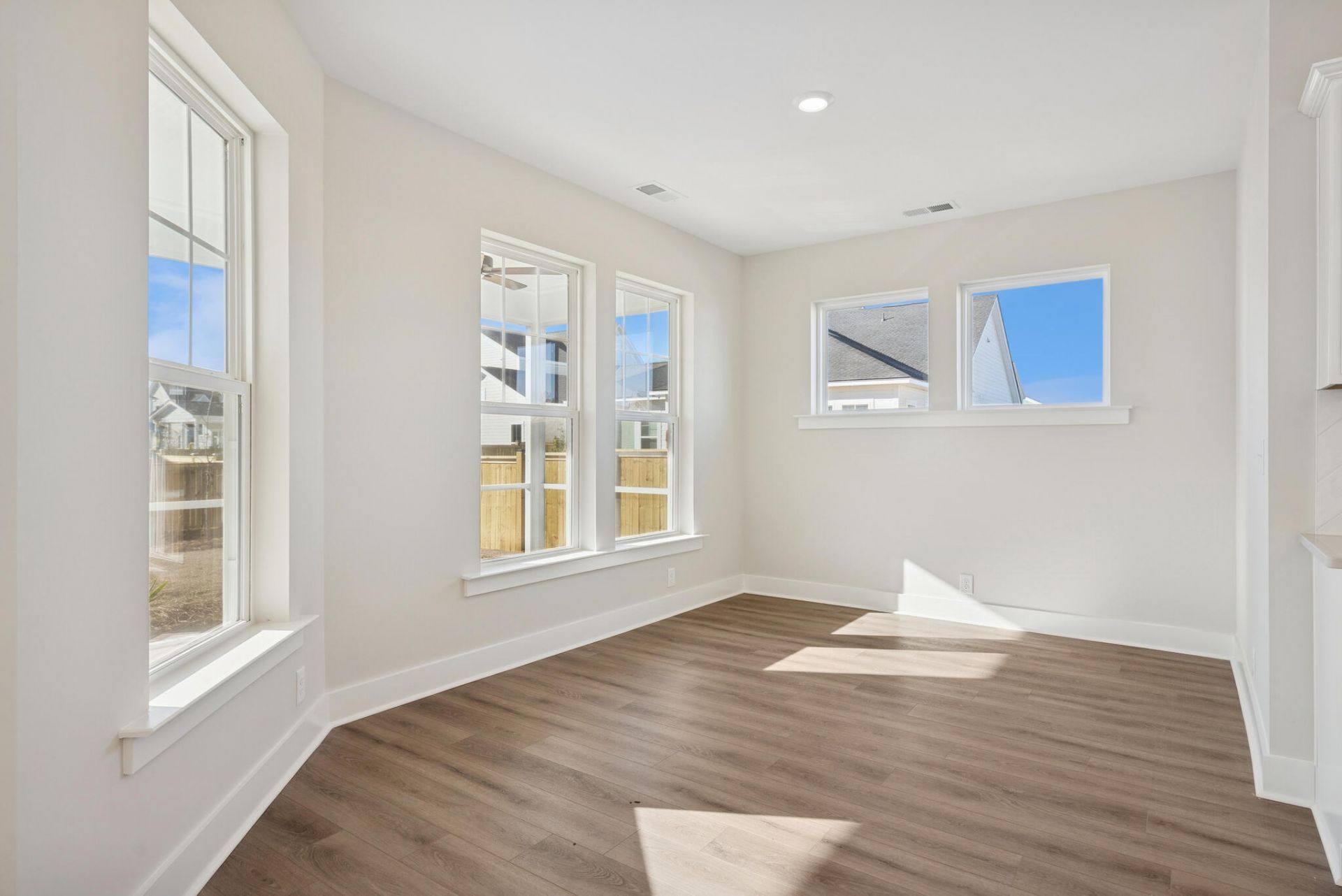 432 Brightside Trail Photo 15