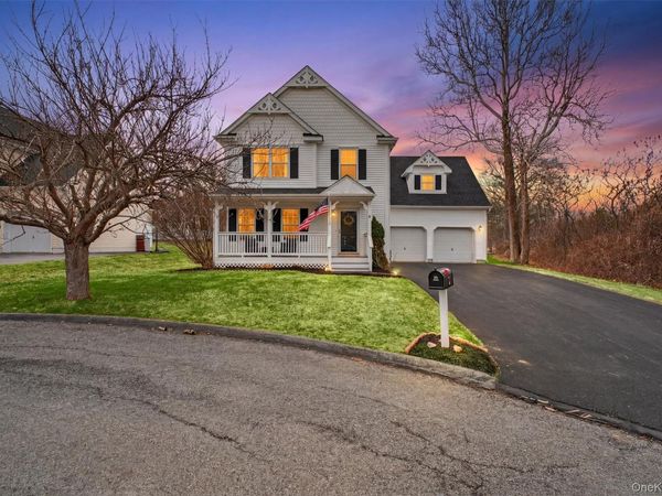 5 Sheldon Glen, Poughquag, NY 12570