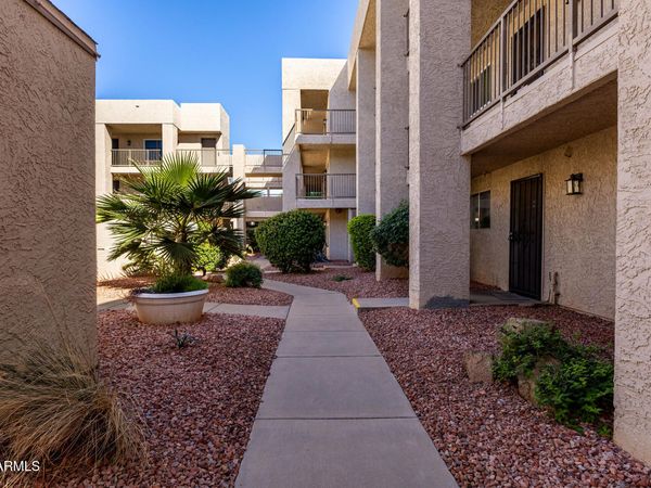 7474 E EARLL Drive, Unit 112, Scottsdale, AZ 85251