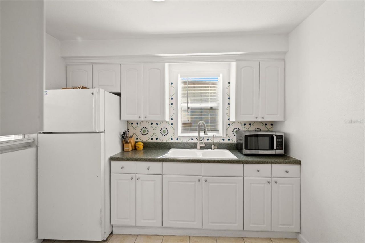 5020 Oxford Avenue N, Saint Petersburg, FL 33710 Photo