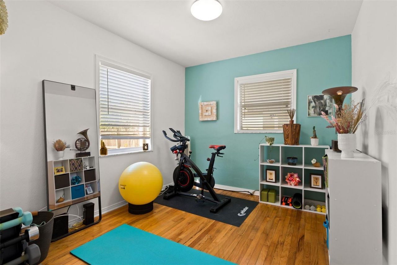 5020 Oxford Avenue N, Saint Petersburg, FL 33710 Photo