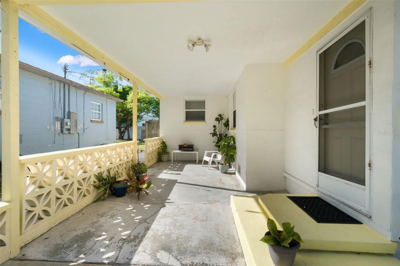 5020 Oxford Avenue N, Saint Petersburg, FL 33710 Photo