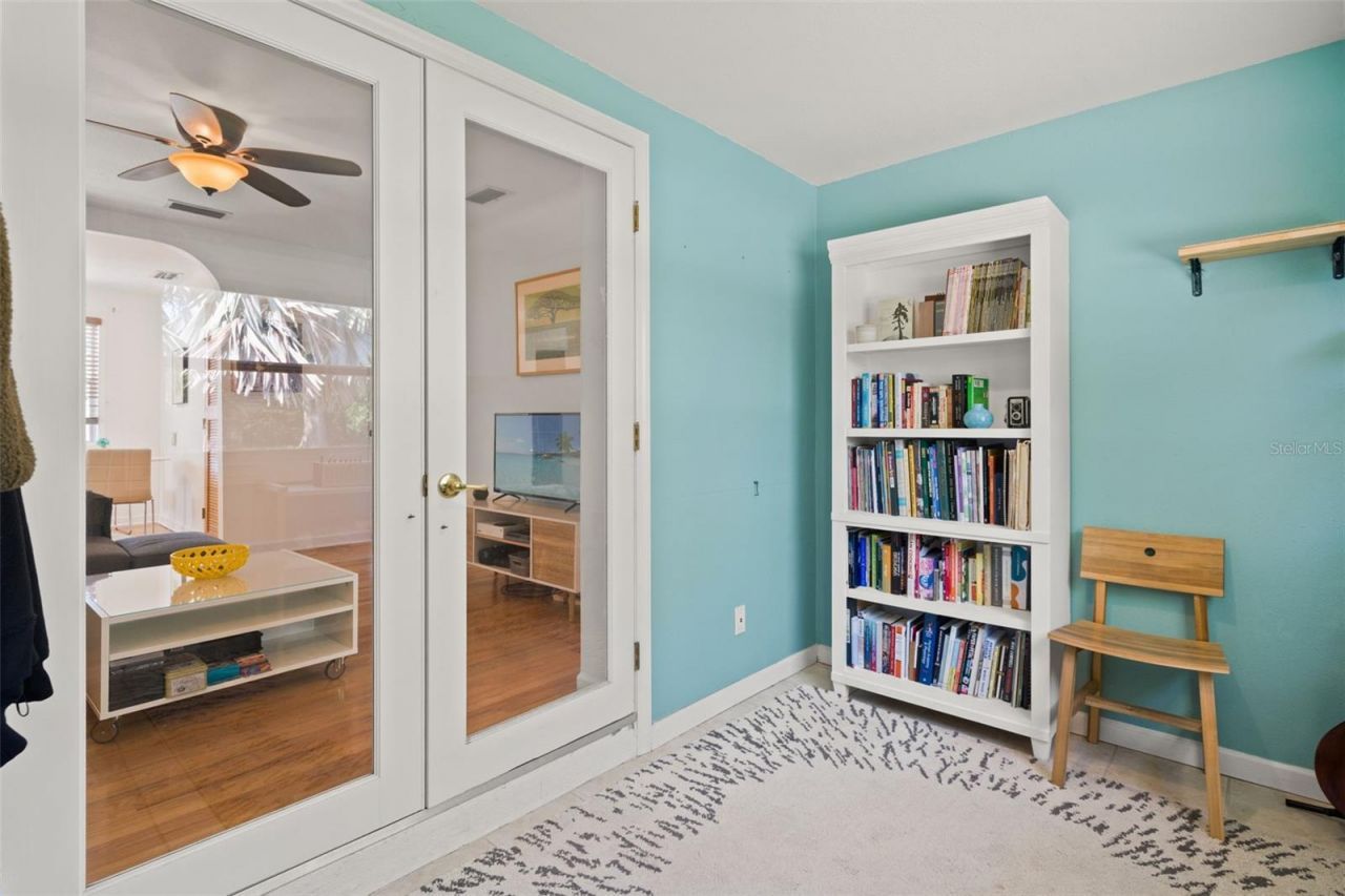 5020 Oxford Avenue N, Saint Petersburg, FL 33710 Photo