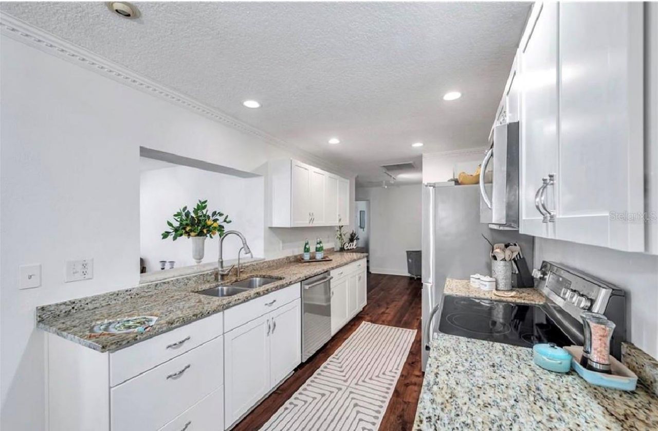 2873 Sarah Drive, Clearwater, FL 33759 Photo