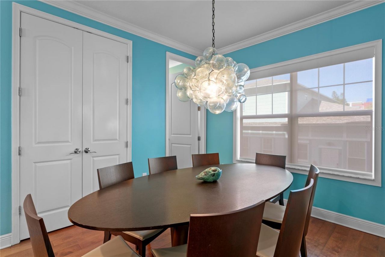 412 Regent Lane N, Saint Petersburg, FL 33701 Photo