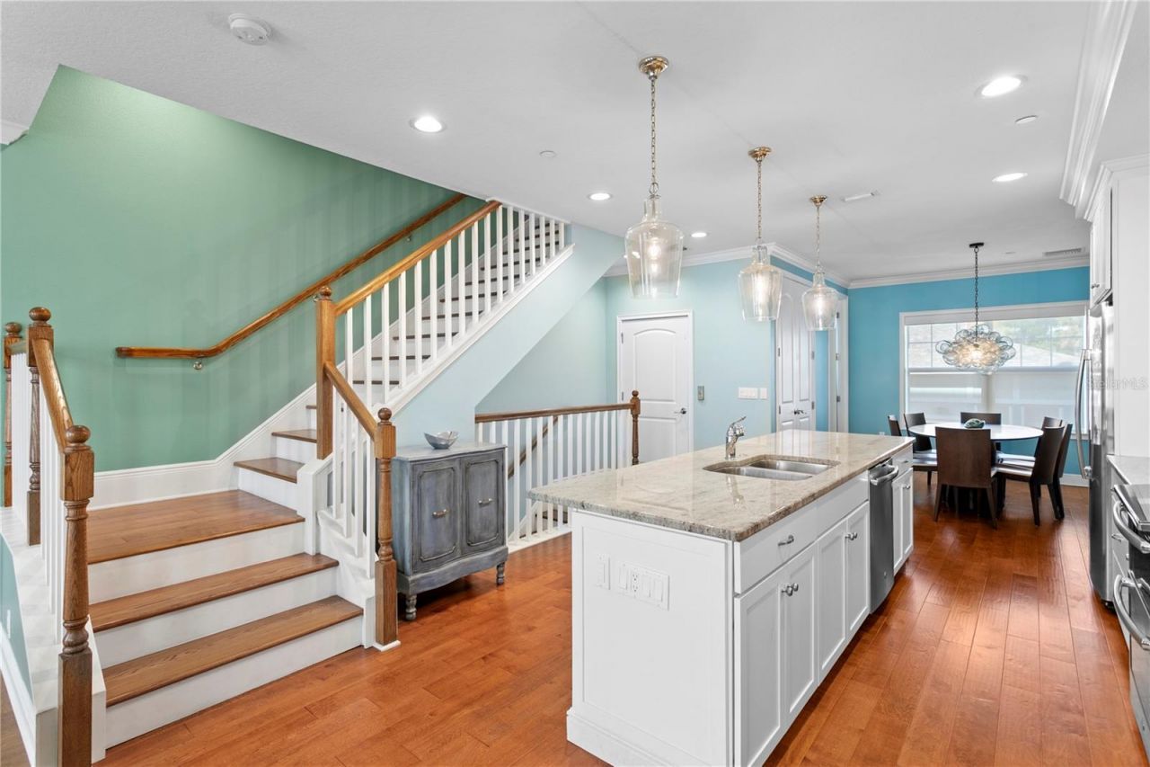 412 Regent Lane N, Saint Petersburg, FL 33701 Photo