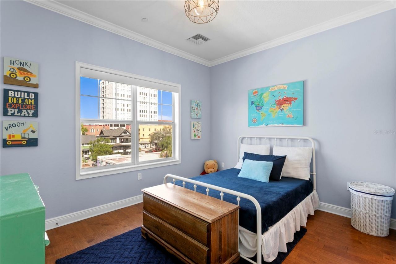 412 Regent Lane N, Saint Petersburg, FL 33701 Photo