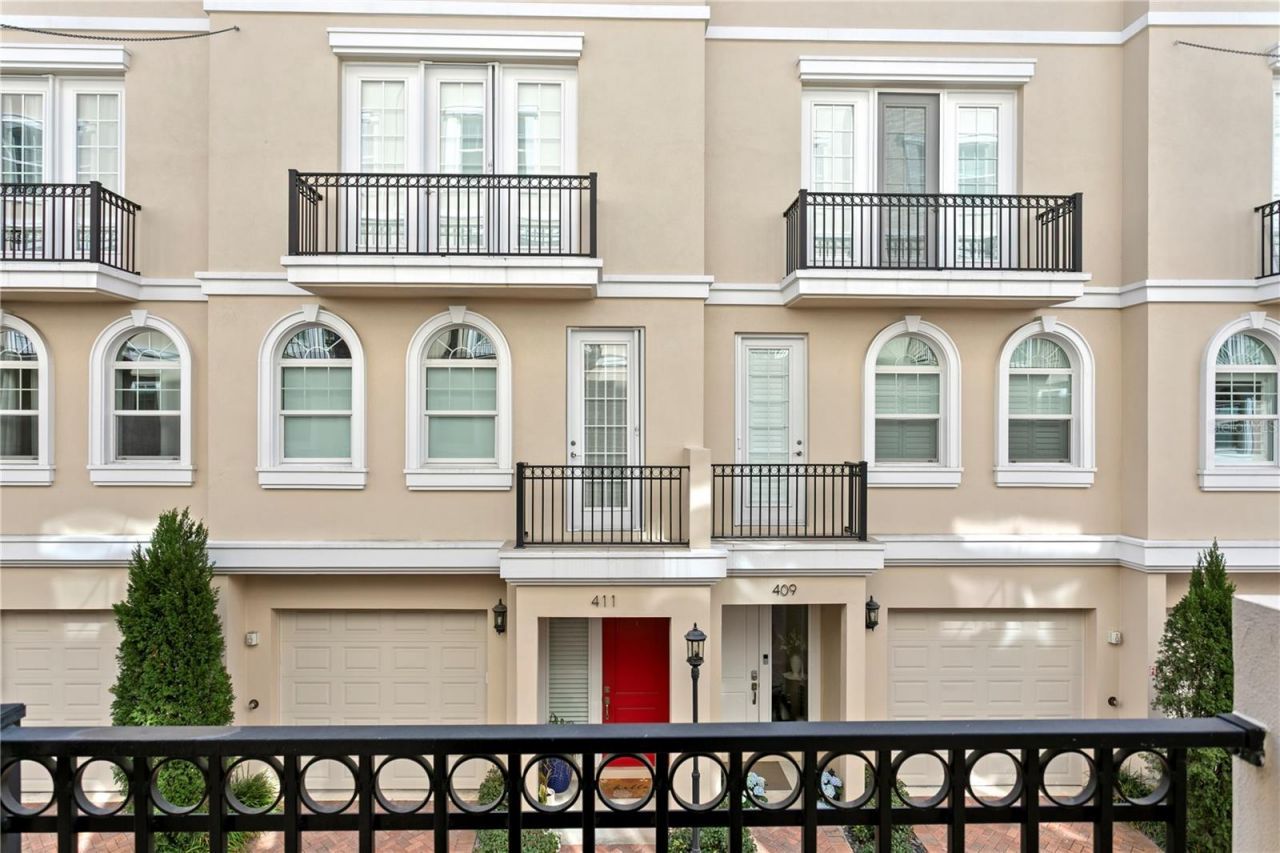 412 Regent Lane N, Saint Petersburg, FL 33701 Photo