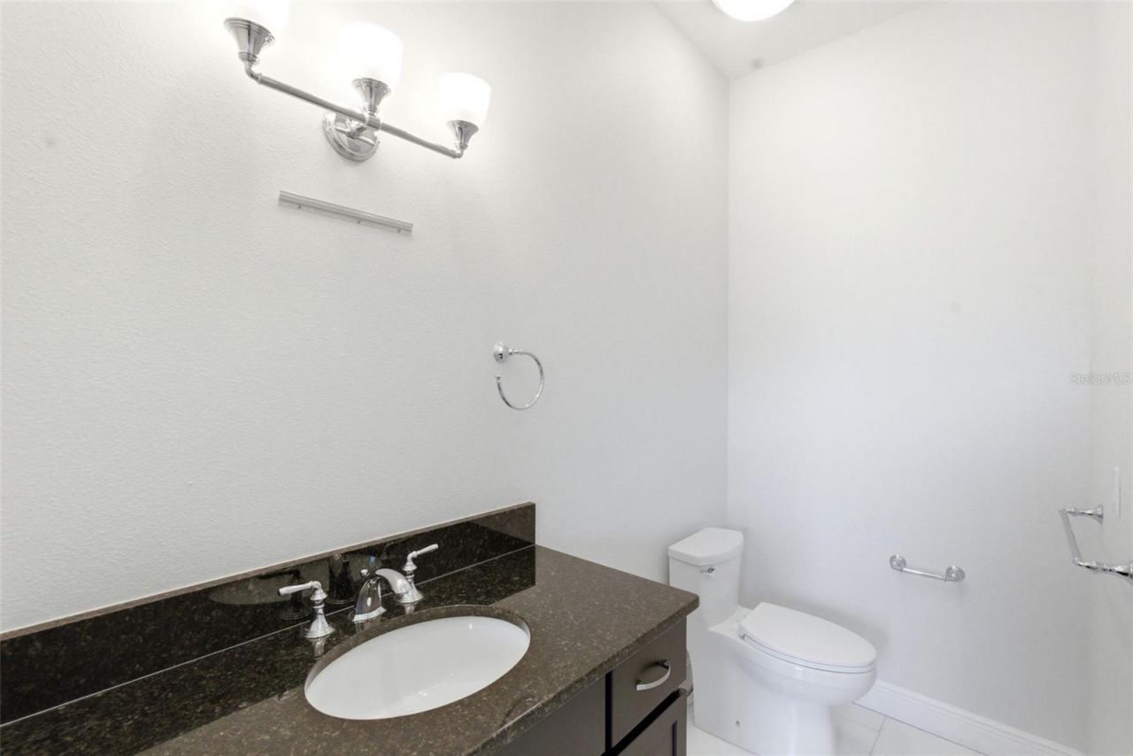 412 Regent Lane N, Saint Petersburg, FL 33701 Photo