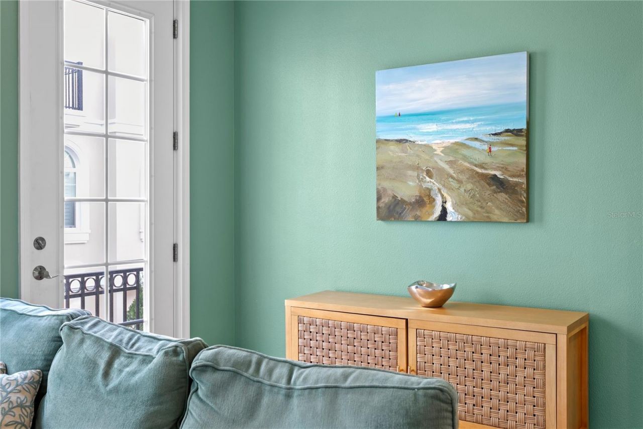 412 Regent Lane N, Saint Petersburg, FL 33701 Photo