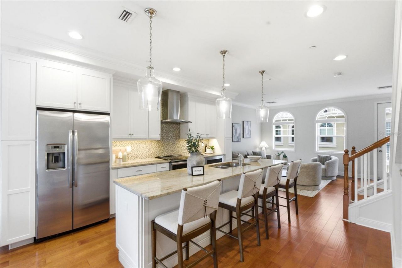 412 Regent Lane N, Saint Petersburg, FL 33701 Photo