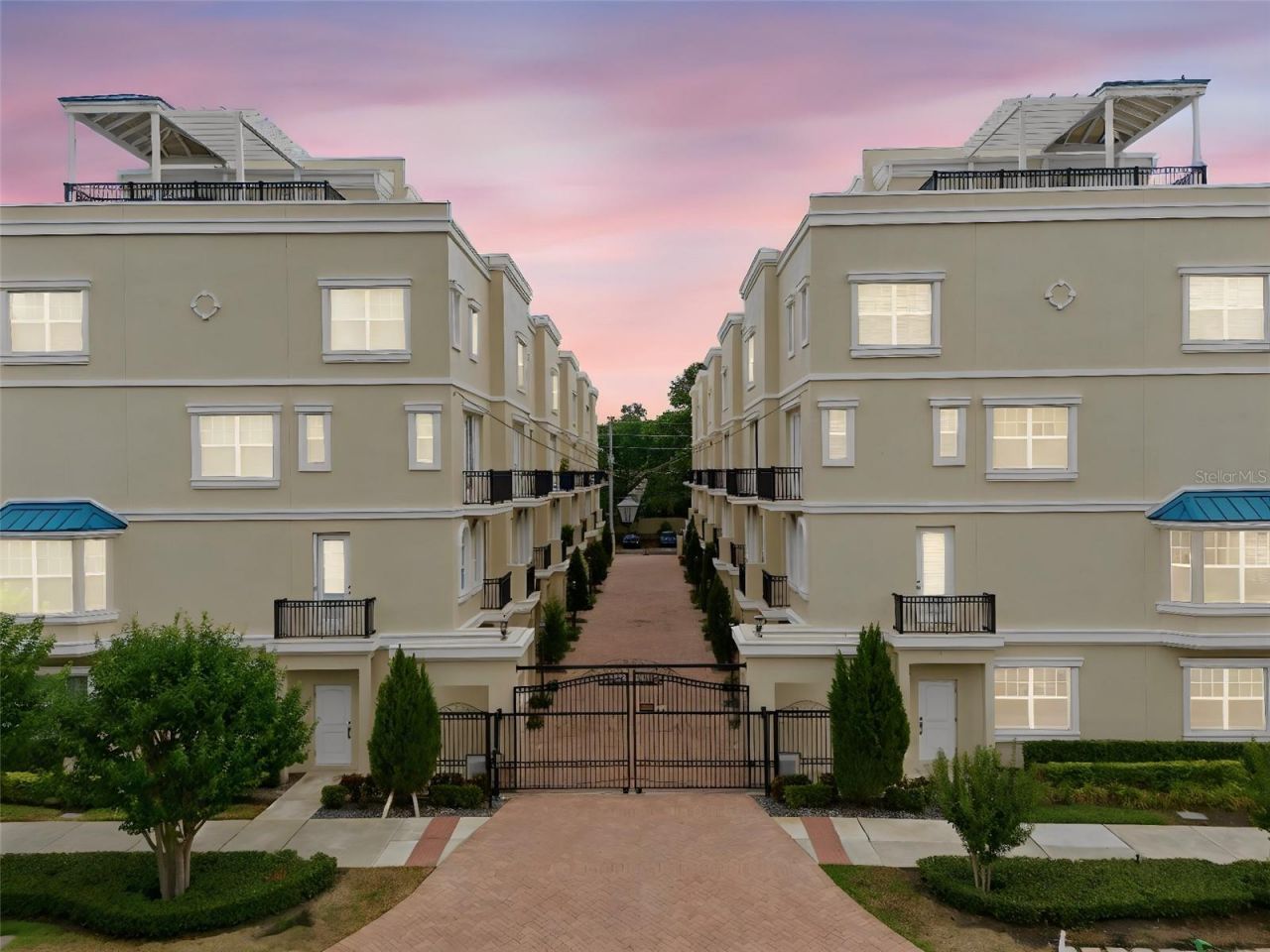 412 Regent Lane N, Saint Petersburg, FL 33701 Photo