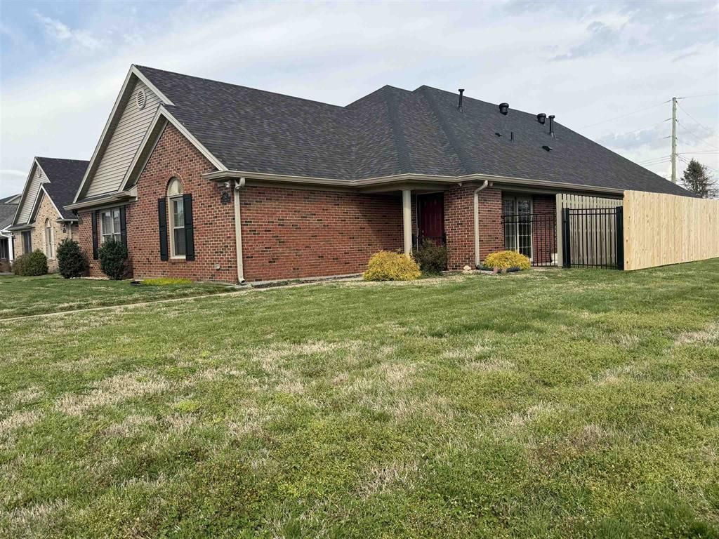2547 Triple Crown Way, Owensboro, KY 42301 Main Photo