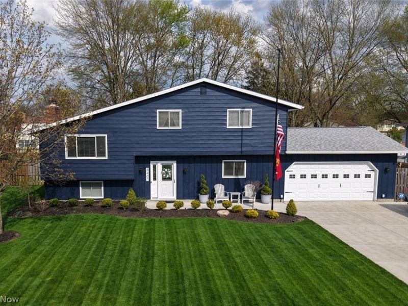 8407 Barton Drive, Strongsville, OH 44149 Photo 1