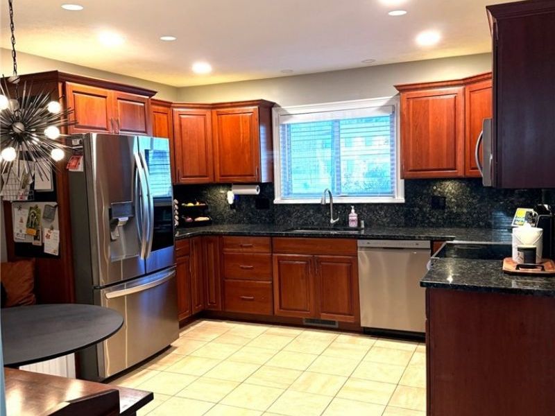 8407 Barton Drive, Strongsville, OH 44149 Photo 13