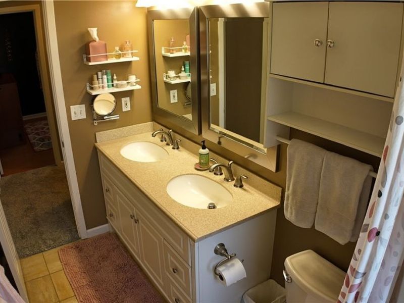 8407 Barton Drive, Strongsville, OH 44149 Photo 32