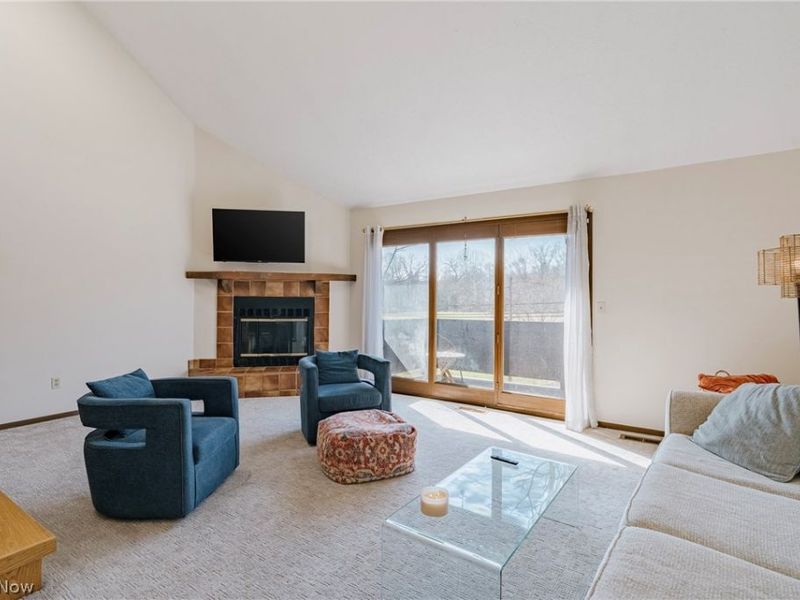 275 Solon Road , Unit 275C, Chagrin Falls, OH 44022 Photo 4