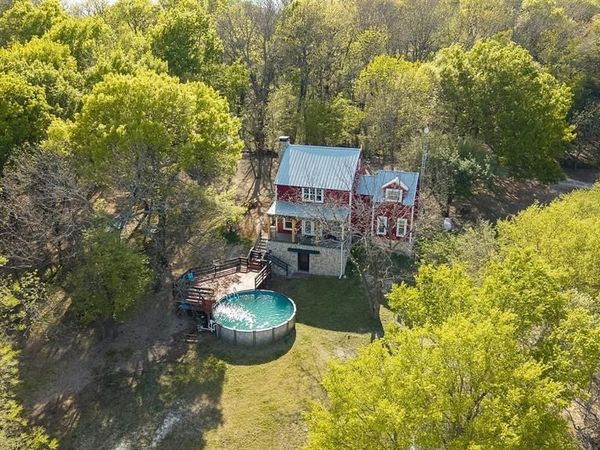 459 County Road 4600, Trenton, TX 75490