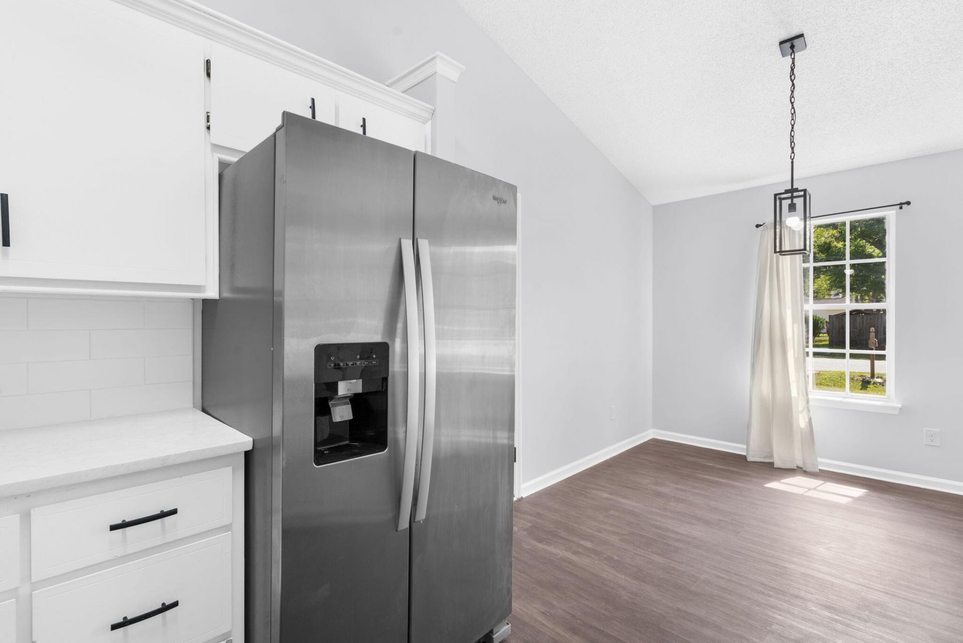 2772 Donner Avenue Photo 13