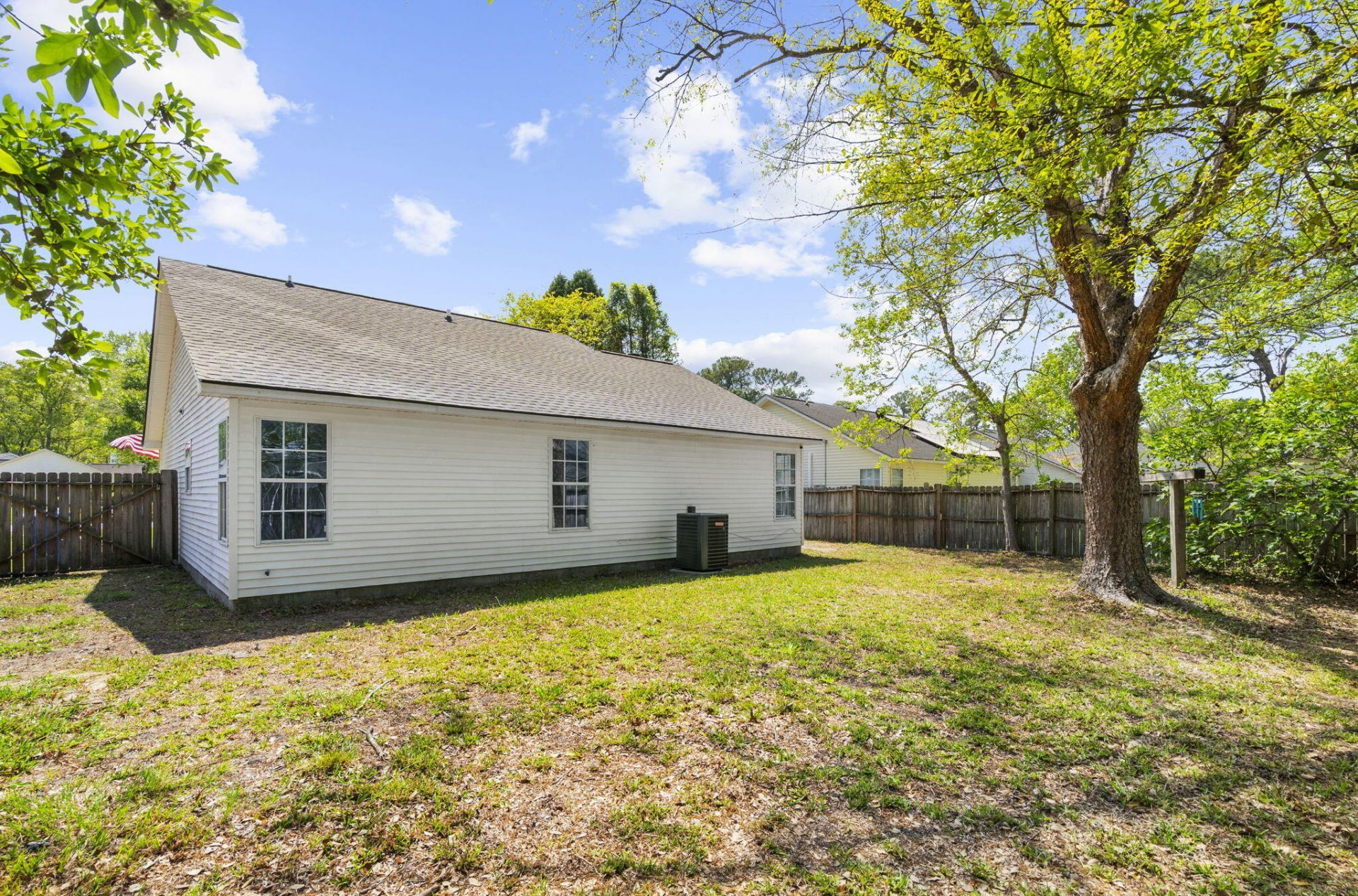 2772 Donner Avenue Photo 31