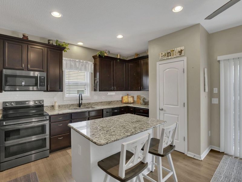 103 Johnathan Drive , Granville, OH 43023 Photo 12