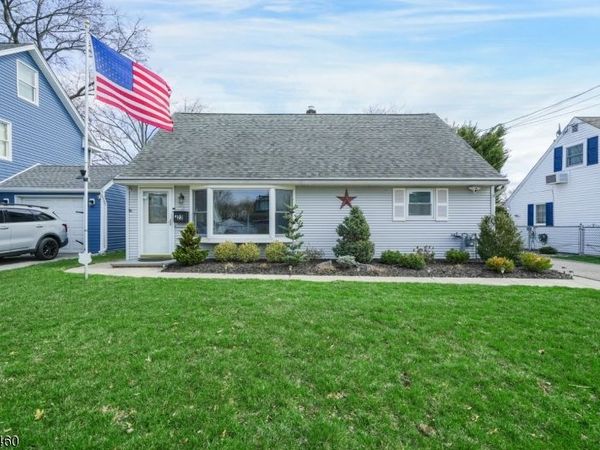 22 Parker Ave, Rochelle Park, NJ 07662