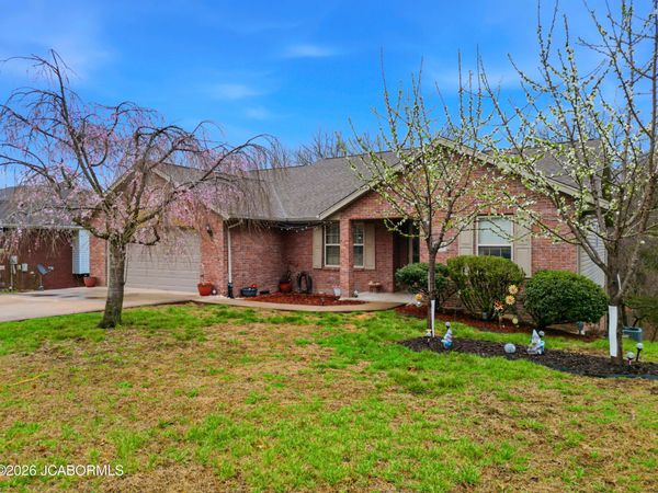 1753 DEL CERRO DRIVE, Jefferson City, MO 65101