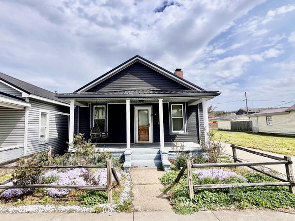 1523 Oak Street, Kenova, WV 25530