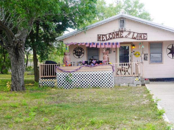 115 Lake Terrace, Lake City, TX 78368