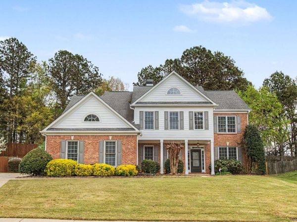 2725 Ivy Hill Drive, Buford, GA 30519