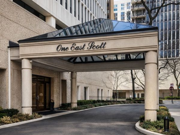 1 E Scott Street, Unit 1412, Chicago, IL 60610